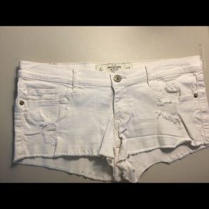 Abercrombie & Fitch White Denim Shorts 4/27
